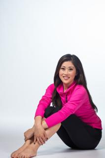 Kristi Yamaguchi feet photo 4