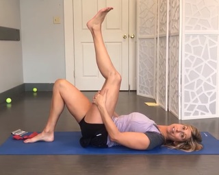 Kristie Ennis feet photo 4