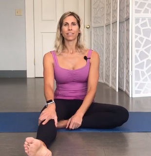 Kristie Ennis feet photo 12