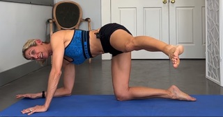 Kristie Ennis feet photo 3