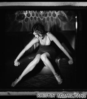 Kristin Adams feet photo 2
