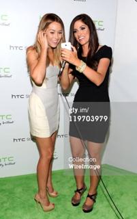 Kristin Adams feet photo 3