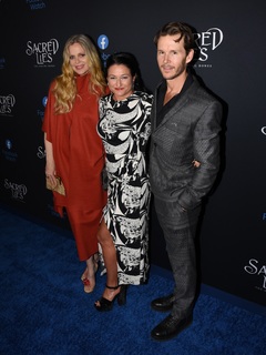 Kristin Bauer van Straten feet photo 8