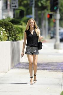 Kristin Cavallari feet photo thumbnail