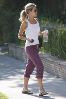 Kristin Cavallari feet photo thumbnail