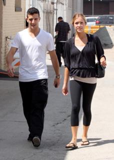 Kristin Cavallari feet photo thumbnail