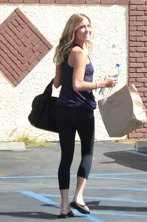 Kristin Cavallari feet photo thumbnail