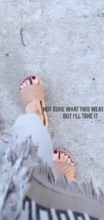 Kristin Cavallari feet photo thumbnail