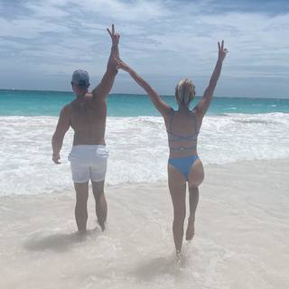 Kristin Cavallari feet photo thumbnail