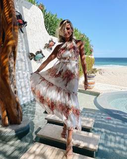 Kristin Cavallari feet photo thumbnail