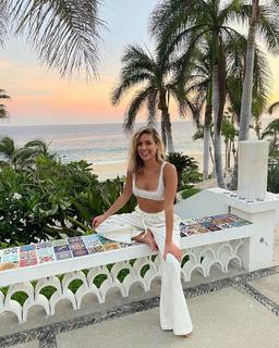 Kristin Cavallari feet photo thumbnail