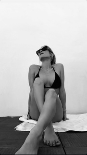 Kristin Cavallari feet photo thumbnail