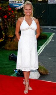 Kristin Chenoweth feet photo thumbnail