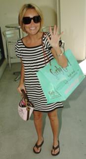 Kristin Chenoweth feet photo thumbnail