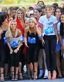Kristin Chenoweth feet photo thumbnail