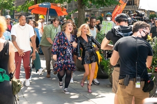 Kristin Chenoweth feet photo thumbnail