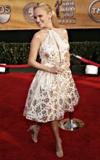 Kristin Chenoweth feet photo thumbnail