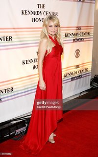 Kristin Chenoweth feet photo thumbnail