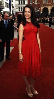 Kristin Davis feet photo thumbnail