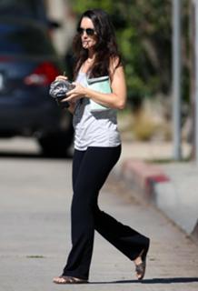 Kristin Davis feet photo thumbnail
