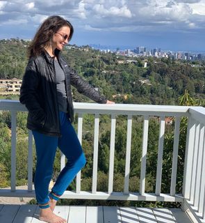 Kristin Davis feet photo thumbnail