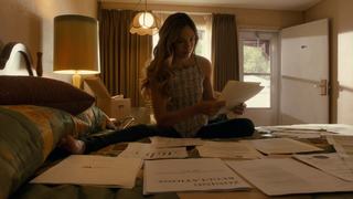 Kristin Kreuk feet photo thumbnail