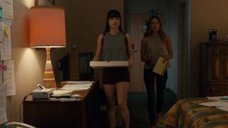 Kristin Kreuk feet photo thumbnail