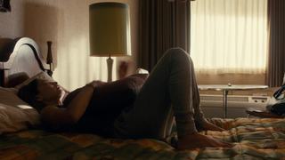 Kristin Kreuk feet photo thumbnail