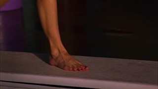 Kristin Kreuk feet photo thumbnail