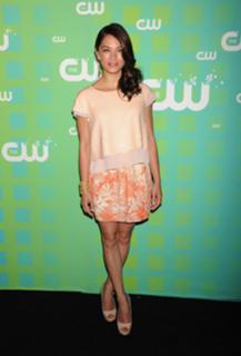 Kristin Kreuk feet photo thumbnail