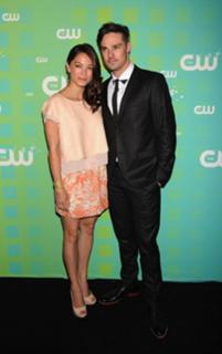Kristin Kreuk feet photo thumbnail