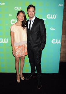 Kristin Kreuk feet photo thumbnail