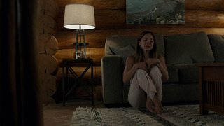 Kristin Kreuk feet photo thumbnail