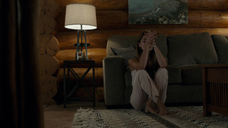 Kristin Kreuk feet photo thumbnail