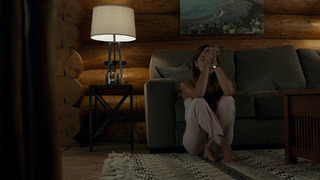 Kristin Kreuk feet photo thumbnail