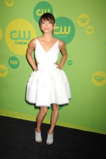 Kristin Kreuk feet photo thumbnail