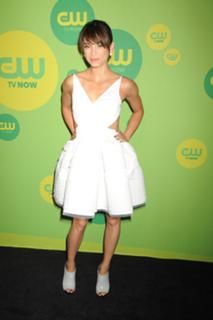 Kristin Kreuk feet photo thumbnail