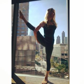 Kristin McGee feet photo 5