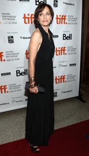 Kristin Scott Thomas feet photo thumbnail