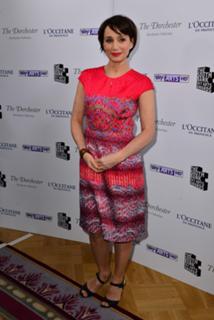 Kristin Scott Thomas feet photo thumbnail