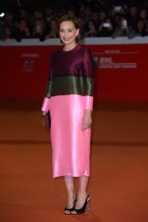 Kristin Scott Thomas feet photo thumbnail