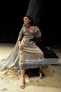 Kristin Scott Thomas feet photo thumbnail