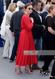 Kristin Scott Thomas feet photo thumbnail