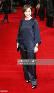 Kristin Scott Thomas feet photo thumbnail