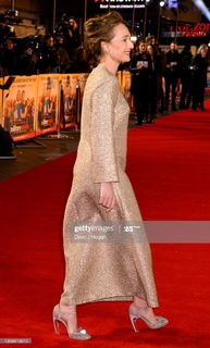 Kristin Scott Thomas feet photo thumbnail