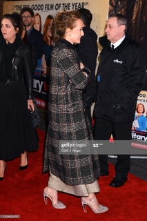 Kristin Scott Thomas feet photo thumbnail