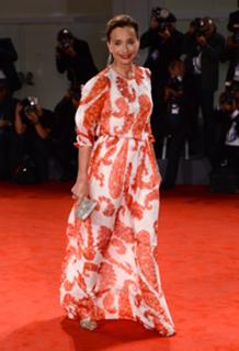 Kristin Scott Thomas feet photo thumbnail