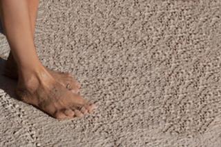 Kristina Asmus feet photo thumbnail