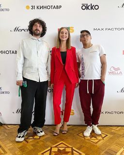 Kristina Asmus feet photo thumbnail