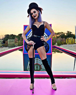 Kristina Asmus feet photo thumbnail